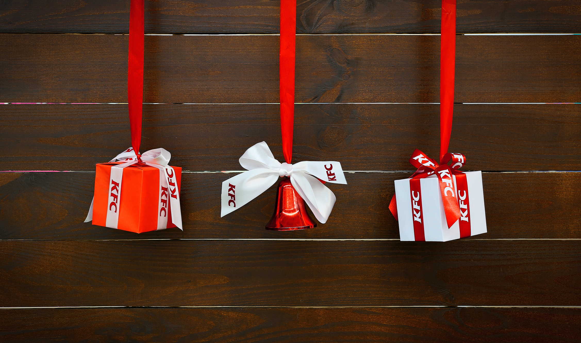 some alt: car some alt: car